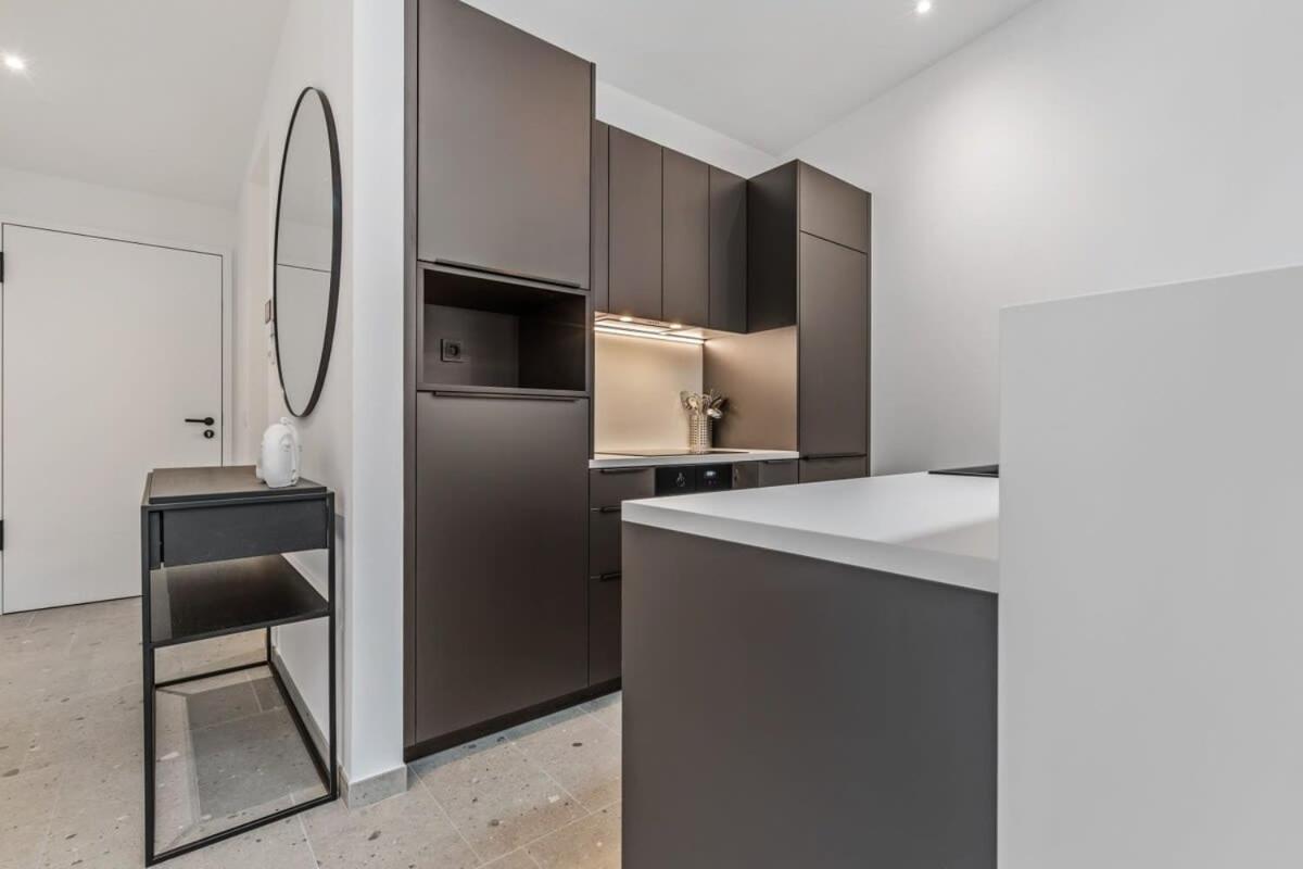 Luxurious 2Br Apt With Balcony In Luxembourgアパートメント エクステリア 写真